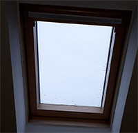 Výměna skla ve střešním okně Velux 40x60cm